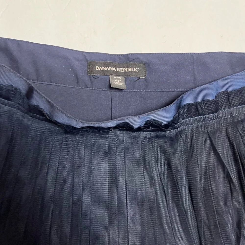 Banana Republic pleated gauzy